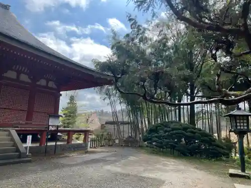 達谷西光寺の建物その他