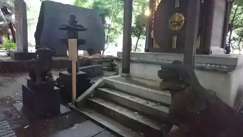 金王八幡宮の狛犬