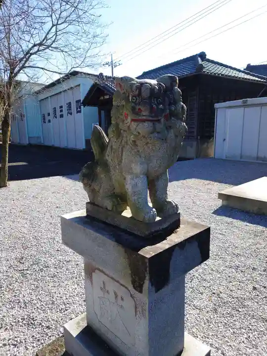 諏訪神社の狛犬