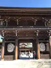 寒川神社の山門