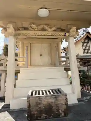 奥津彦神社の{uncategorized: "未分類", other: "その他", undefined: "問題あり", building: "その他建物", grave: "お墓", sacred_gate: "鳥居", guardian: "狛犬", statue: "像", buddha: "仏像", history: "歴史", nature: "自然", garden: "庭園", animal: "動物", pagoda: "塔", temizu: "手水舎", mountain_gate: "山門・神門", sanctuary: "本殿・本堂", subordinate: "末社・摂社", art: "芸術", scenery: "景色", jizo: "地蔵", ema: "絵馬", goshuin: "御朱印", omikuji: "おみくじ", items: "授与品その他", amulet: "お守り", goshuincho: "御朱印帳", eats: "食事", festival: "お祭り", votive_dance: "神楽", shichigosan: "七五三参", wedding: "結婚式", experience: "体験その他", initially: "初詣", around: "周辺", anti_infection: "感染症対策"}