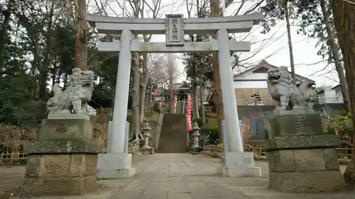 弥生神社の鳥居