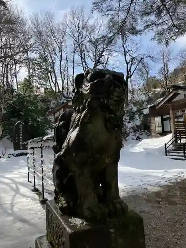 春日山神社の狛犬