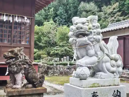 有明温泉神社の狛犬