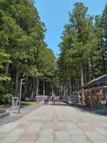 高野山金剛峯寺奥の院の建物その他