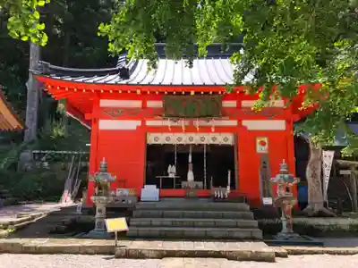 伊那下神社の本殿・本堂