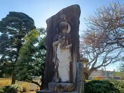 瀧泉寺の{uncategorized: "未分類", other: "その他", undefined: "問題あり", building: "その他建物", grave: "お墓", sacred_gate: "鳥居", guardian: "狛犬", statue: "像", buddha: "仏像", history: "歴史", nature: "自然", garden: "庭園", animal: "動物", pagoda: "塔", temizu: "手水舎", mountain_gate: "山門・神門", sanctuary: "本殿・本堂", subordinate: "末社・摂社", art: "芸術", scenery: "景色", jizo: "地蔵", ema: "絵馬", goshuin: "御朱印", omikuji: "おみくじ", items: "授与品その他", amulet: "お守り", goshuincho: "御朱印帳", eats: "食事", festival: "お祭り", votive_dance: "神楽", shichigosan: "七五三参", wedding: "結婚式", experience: "体験その他", initially: "初詣", around: "周辺", anti_infection: "感染症対策"}