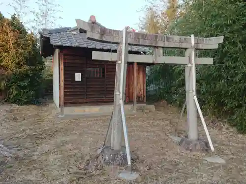 殿神八幡宮の鳥居