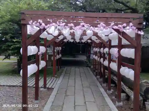 駒形神社の{uncategorized: "未分類", other: "その他", undefined: "問題あり", building: "その他建物", grave: "お墓", sacred_gate: "鳥居", guardian: "狛犬", statue: "像", buddha: "仏像", history: "歴史", nature: "自然", garden: "庭園", animal: "動物", pagoda: "塔", temizu: "手水舎", mountain_gate: "山門・神門", sanctuary: "本殿・本堂", subordinate: "末社・摂社", art: "芸術", scenery: "景色", jizo: "地蔵", ema: "絵馬", goshuin: "御朱印", omikuji: "おみくじ", items: "授与品その他", amulet: "お守り", goshuincho: "御朱印帳", eats: "食事", festival: "お祭り", votive_dance: "神楽", shichigosan: "七五三参", wedding: "結婚式", experience: "体験その他", initially: "初詣", around: "周辺", anti_infection: "感染症対策"}