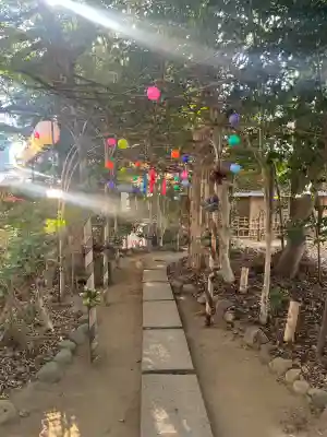 検見川神社の{uncategorized: "未分類", other: "その他", undefined: "問題あり", building: "その他建物", grave: "お墓", sacred_gate: "鳥居", guardian: "狛犬", statue: "像", buddha: "仏像", history: "歴史", nature: "自然", garden: "庭園", animal: "動物", pagoda: "塔", temizu: "手水舎", mountain_gate: "山門・神門", sanctuary: "本殿・本堂", subordinate: "末社・摂社", art: "芸術", scenery: "景色", jizo: "地蔵", ema: "絵馬", goshuin: "御朱印", omikuji: "おみくじ", items: "授与品その他", amulet: "お守り", goshuincho: "御朱印帳", eats: "食事", festival: "お祭り", votive_dance: "神楽", shichigosan: "七五三参", wedding: "結婚式", experience: "体験その他", initially: "初詣", around: "周辺", anti_infection: "感染症対策"}