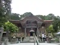 明石寺の本殿・本堂