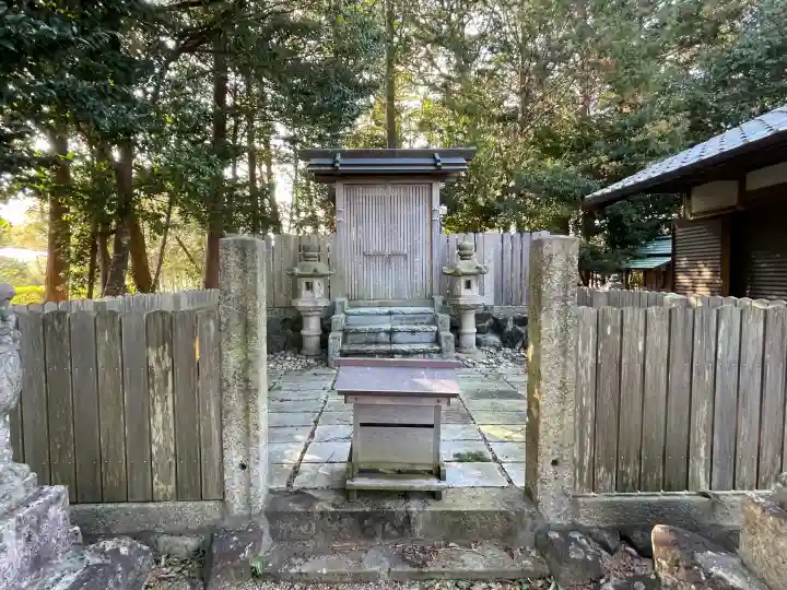 小野神社の{uncategorized: "未分類", other: "その他", undefined: "問題あり", building: "その他建物", grave: "お墓", sacred_gate: "鳥居", guardian: "狛犬", statue: "像", buddha: "仏像", history: "歴史", nature: "自然", garden: "庭園", animal: "動物", pagoda: "塔", temizu: "手水舎", mountain_gate: "山門・神門", sanctuary: "本殿・本堂", subordinate: "末社・摂社", art: "芸術", scenery: "景色", jizo: "地蔵", ema: "絵馬", goshuin: "御朱印", omikuji: "おみくじ", items: "授与品その他", amulet: "お守り", goshuincho: "御朱印帳", eats: "食事", festival: "お祭り", votive_dance: "神楽", shichigosan: "七五三参", wedding: "結婚式", experience: "体験その他", initially: "初詣", around: "周辺", anti_infection: "感染症対策"}