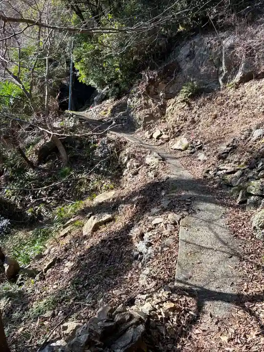 星谷寺(星の岩屋)(徳島県)