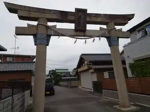 大曽根八幡神社の鳥居