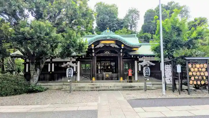 白金氷川神社の本殿・本堂