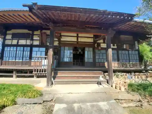 青蓮寺の本殿・本堂
