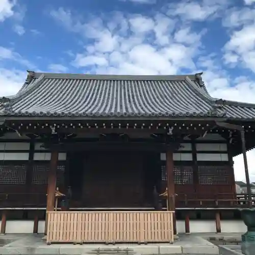 阿弥陀寺の本殿・本堂