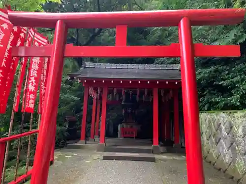 白龍稲荷大神の鳥居