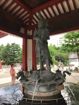 浅草寺の手水舎