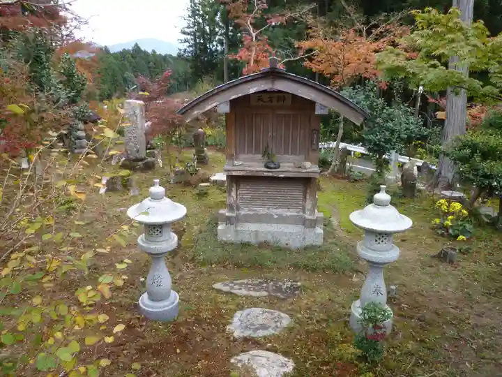 国束寺の末社・摂社