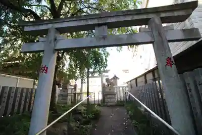 荻窪白山神社の鳥居