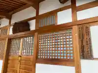 釋尊寺の{uncategorized: "未分類", other: "その他", undefined: "問題あり", building: "その他建物", grave: "お墓", sacred_gate: "鳥居", guardian: "狛犬", statue: "像", buddha: "仏像", history: "歴史", nature: "自然", garden: "庭園", animal: "動物", pagoda: "塔", temizu: "手水舎", mountain_gate: "山門・神門", sanctuary: "本殿・本堂", subordinate: "末社・摂社", art: "芸術", scenery: "景色", jizo: "地蔵", ema: "絵馬", goshuin: "御朱印", omikuji: "おみくじ", items: "授与品その他", amulet: "お守り", goshuincho: "御朱印帳", eats: "食事", festival: "お祭り", votive_dance: "神楽", shichigosan: "七五三参", wedding: "結婚式", experience: "体験その他", initially: "初詣", around: "周辺", anti_infection: "感染症対策"}