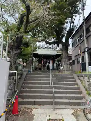 子神社の{uncategorized: "未分類", other: "その他", undefined: "問題あり", building: "その他建物", grave: "お墓", sacred_gate: "鳥居", guardian: "狛犬", statue: "像", buddha: "仏像", history: "歴史", nature: "自然", garden: "庭園", animal: "動物", pagoda: "塔", temizu: "手水舎", mountain_gate: "山門・神門", sanctuary: "本殿・本堂", subordinate: "末社・摂社", art: "芸術", scenery: "景色", jizo: "地蔵", ema: "絵馬", goshuin: "御朱印", omikuji: "おみくじ", items: "授与品その他", amulet: "お守り", goshuincho: "御朱印帳", eats: "食事", festival: "お祭り", votive_dance: "神楽", shichigosan: "七五三参", wedding: "結婚式", experience: "体験その他", initially: "初詣", around: "周辺", anti_infection: "感染症対策"}