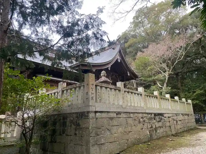 福良八幡神社の{uncategorized: "未分類", other: "その他", undefined: "問題あり", building: "その他建物", grave: "お墓", sacred_gate: "鳥居", guardian: "狛犬", statue: "像", buddha: "仏像", history: "歴史", nature: "自然", garden: "庭園", animal: "動物", pagoda: "塔", temizu: "手水舎", mountain_gate: "山門・神門", sanctuary: "本殿・本堂", subordinate: "末社・摂社", art: "芸術", scenery: "景色", jizo: "地蔵", ema: "絵馬", goshuin: "御朱印", omikuji: "おみくじ", items: "授与品その他", amulet: "お守り", goshuincho: "御朱印帳", eats: "食事", festival: "お祭り", votive_dance: "神楽", shichigosan: "七五三参", wedding: "結婚式", experience: "体験その他", initially: "初詣", around: "周辺", anti_infection: "感染症対策"}