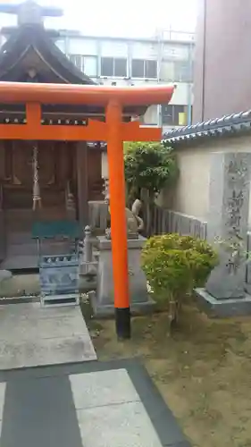 三姉妹神社の鳥居