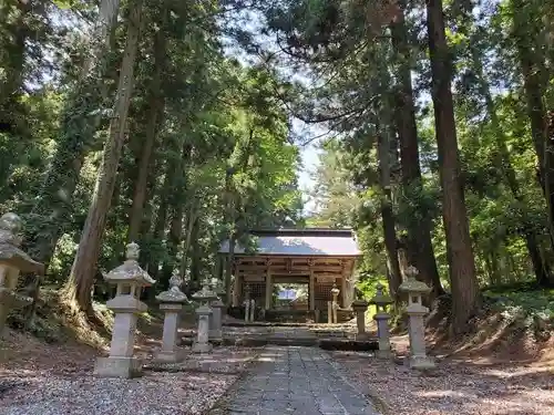 桙衝神社の山門