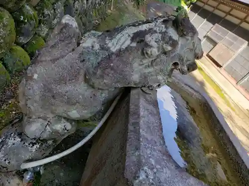 乙剱社の手水舎