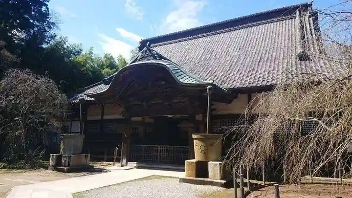 観福寺の本殿・本堂
