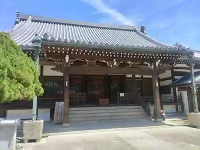 稱念寺の本殿・本堂