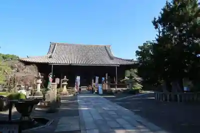 道成寺の本殿・本堂