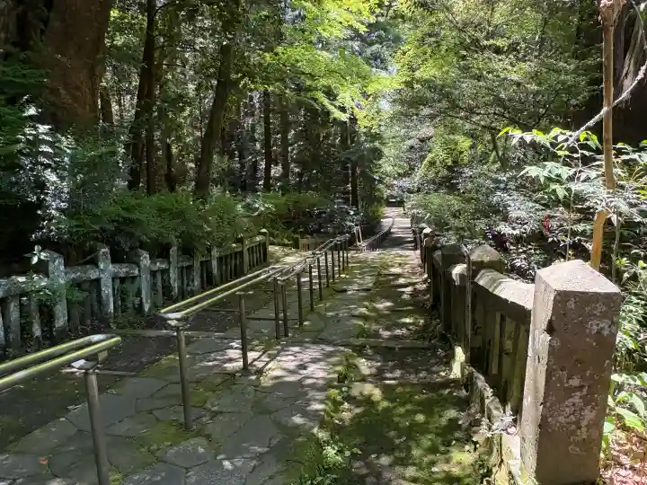 柞原八幡宮の{uncategorized: "未分類", other: "その他", undefined: "問題あり", building: "その他建物", grave: "お墓", sacred_gate: "鳥居", guardian: "狛犬", statue: "像", buddha: "仏像", history: "歴史", nature: "自然", garden: "庭園", animal: "動物", pagoda: "塔", temizu: "手水舎", mountain_gate: "山門・神門", sanctuary: "本殿・本堂", subordinate: "末社・摂社", art: "芸術", scenery: "景色", jizo: "地蔵", ema: "絵馬", goshuin: "御朱印", omikuji: "おみくじ", items: "授与品その他", amulet: "お守り", goshuincho: "御朱印帳", eats: "食事", festival: "お祭り", votive_dance: "神楽", shichigosan: "七五三参", wedding: "結婚式", experience: "体験その他", initially: "初詣", around: "周辺", anti_infection: "感染症対策"}