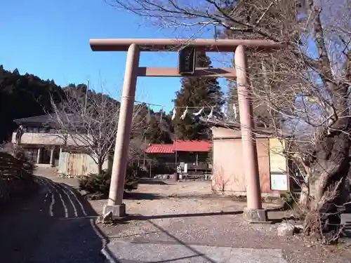 諏訪神社の鳥居