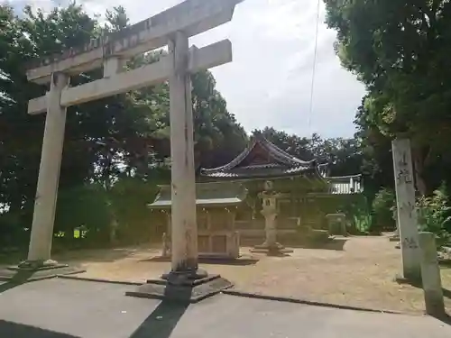 龍神社の鳥居