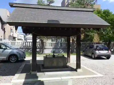 神明宮の手水舎