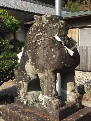 官舎神社の狛犬