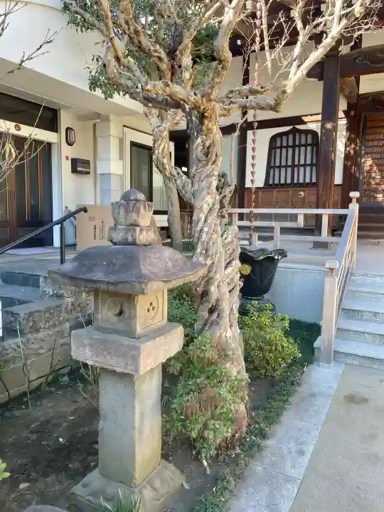 海福寺の{uncategorized: "未分類", other: "その他", undefined: "問題あり", building: "その他建物", grave: "お墓", sacred_gate: "鳥居", guardian: "狛犬", statue: "像", buddha: "仏像", history: "歴史", nature: "自然", garden: "庭園", animal: "動物", pagoda: "塔", temizu: "手水舎", mountain_gate: "山門・神門", sanctuary: "本殿・本堂", subordinate: "末社・摂社", art: "芸術", scenery: "景色", jizo: "地蔵", ema: "絵馬", goshuin: "御朱印", omikuji: "おみくじ", items: "授与品その他", amulet: "お守り", goshuincho: "御朱印帳", eats: "食事", festival: "お祭り", votive_dance: "神楽", shichigosan: "七五三参", wedding: "結婚式", experience: "体験その他", initially: "初詣", around: "周辺", anti_infection: "感染症対策"}