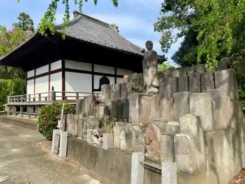 大正寺の{uncategorized: "未分類", other: "その他", undefined: "問題あり", building: "その他建物", grave: "お墓", sacred_gate: "鳥居", guardian: "狛犬", statue: "像", buddha: "仏像", history: "歴史", nature: "自然", garden: "庭園", animal: "動物", pagoda: "塔", temizu: "手水舎", mountain_gate: "山門・神門", sanctuary: "本殿・本堂", subordinate: "末社・摂社", art: "芸術", scenery: "景色", jizo: "地蔵", ema: "絵馬", goshuin: "御朱印", omikuji: "おみくじ", items: "授与品その他", amulet: "お守り", goshuincho: "御朱印帳", eats: "食事", festival: "お祭り", votive_dance: "神楽", shichigosan: "七五三参", wedding: "結婚式", experience: "体験その他", initially: "初詣", around: "周辺", anti_infection: "感染症対策"}