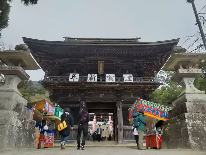 筑波山神社の山門・神門