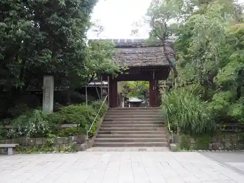 深大寺の山門