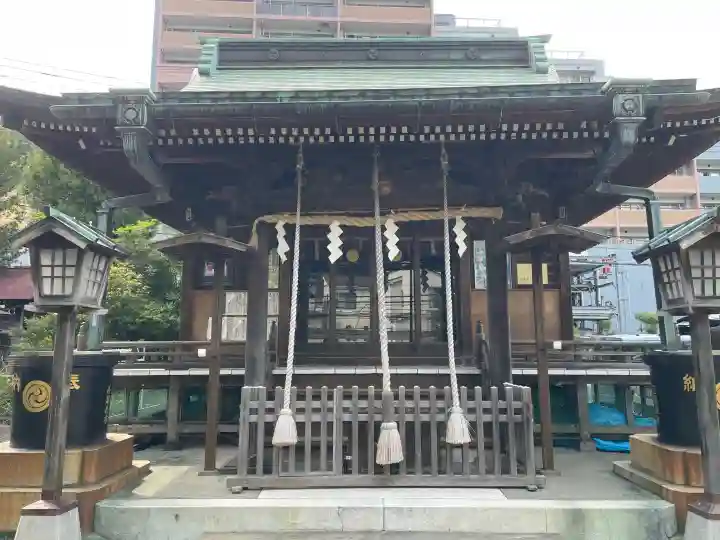 子之神社の{uncategorized: "未分類", other: "その他", undefined: "問題あり", building: "その他建物", grave: "お墓", sacred_gate: "鳥居", guardian: "狛犬", statue: "像", buddha: "仏像", history: "歴史", nature: "自然", garden: "庭園", animal: "動物", pagoda: "塔", temizu: "手水舎", mountain_gate: "山門・神門", sanctuary: "本殿・本堂", subordinate: "末社・摂社", art: "芸術", scenery: "景色", jizo: "地蔵", ema: "絵馬", goshuin: "御朱印", omikuji: "おみくじ", items: "授与品その他", amulet: "お守り", goshuincho: "御朱印帳", eats: "食事", festival: "お祭り", votive_dance: "神楽", shichigosan: "七五三参", wedding: "結婚式", experience: "体験その他", initially: "初詣", around: "周辺", anti_infection: "感染症対策"}