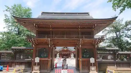諏訪神社の山門・神門