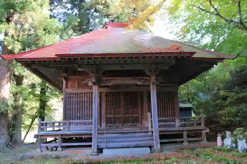 飯盛寺の本殿・本堂