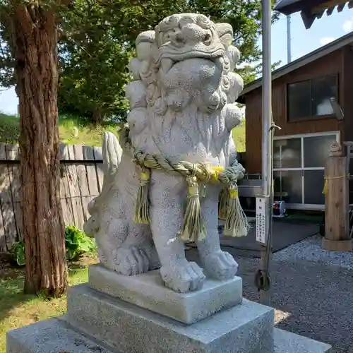 森三吉神社の狛犬