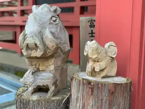 富士山東口本宮 冨士浅間神社の狛犬