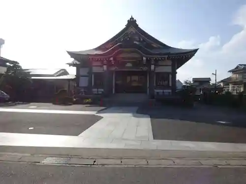 法伝寺の本殿・本堂