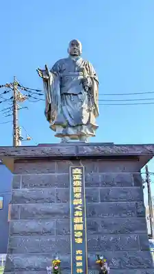 法華経寺の像